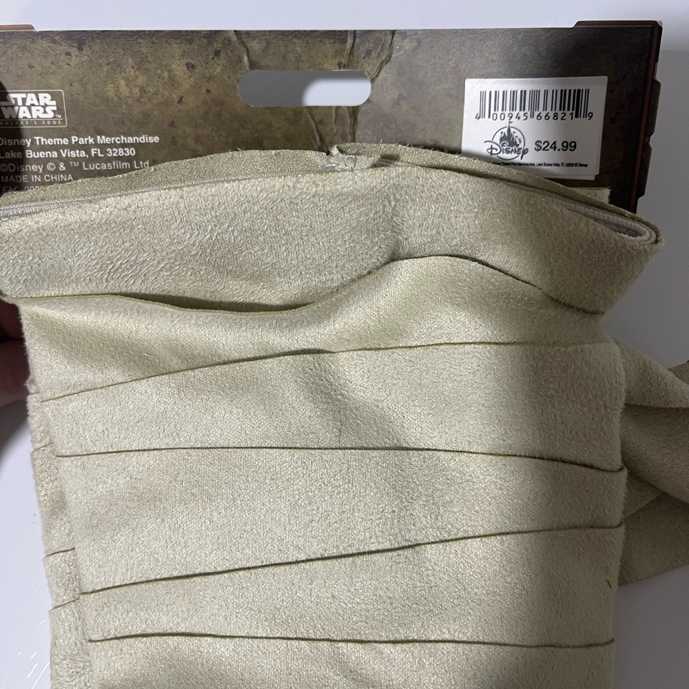 Star Wars Rey Costume - Picture 6 of 6